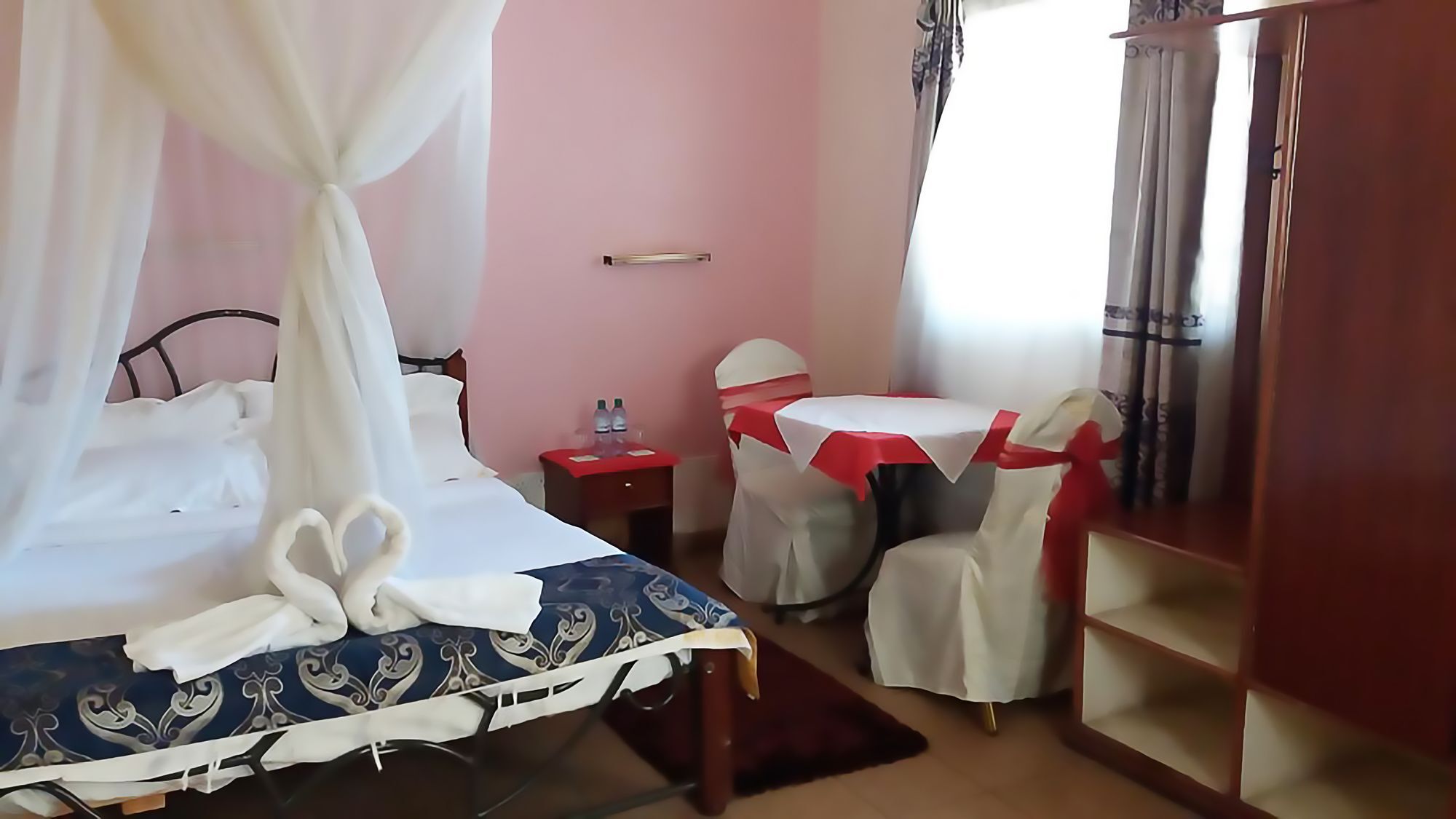 Bison Hotel Nakuru Ngoại thất bức ảnh